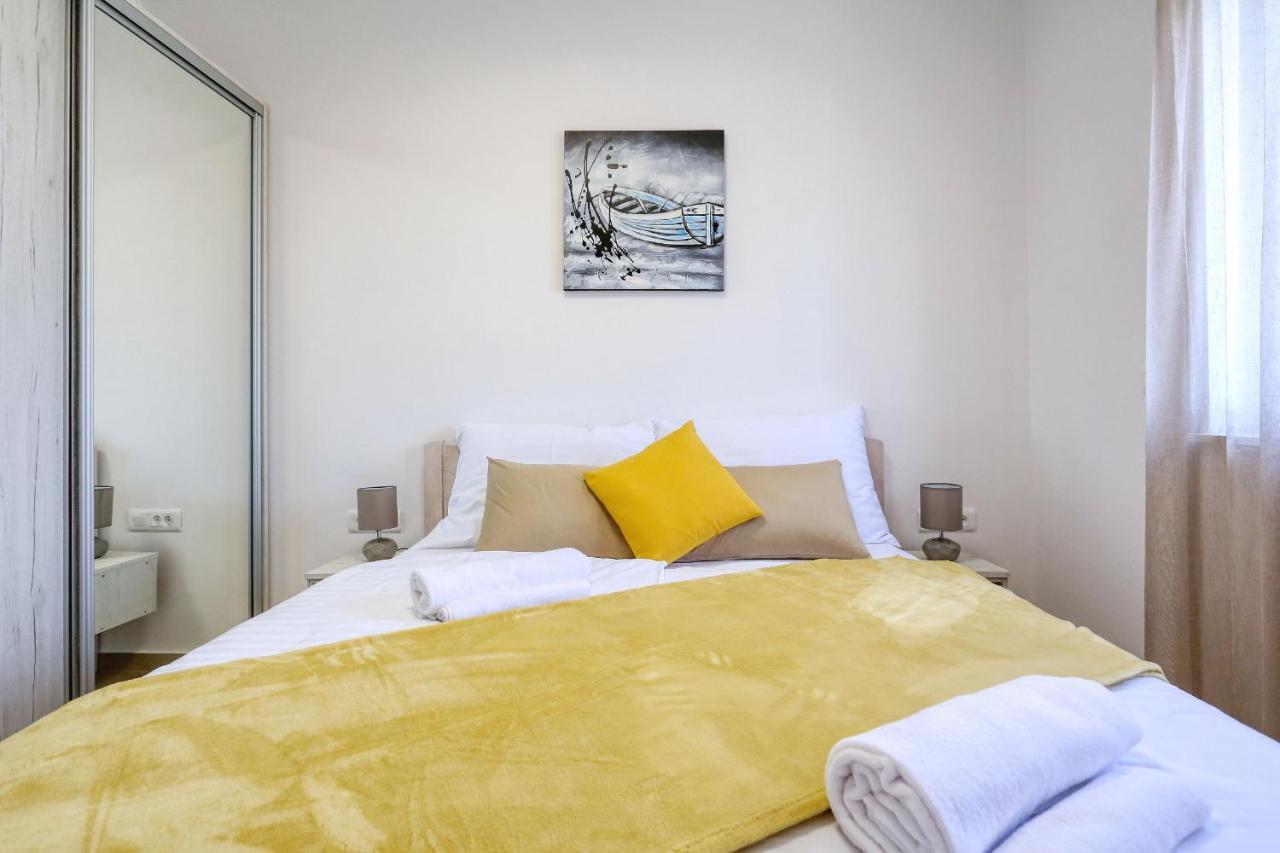 Apartments Bonaca With Jacuzzi Privlaka  Exterior foto